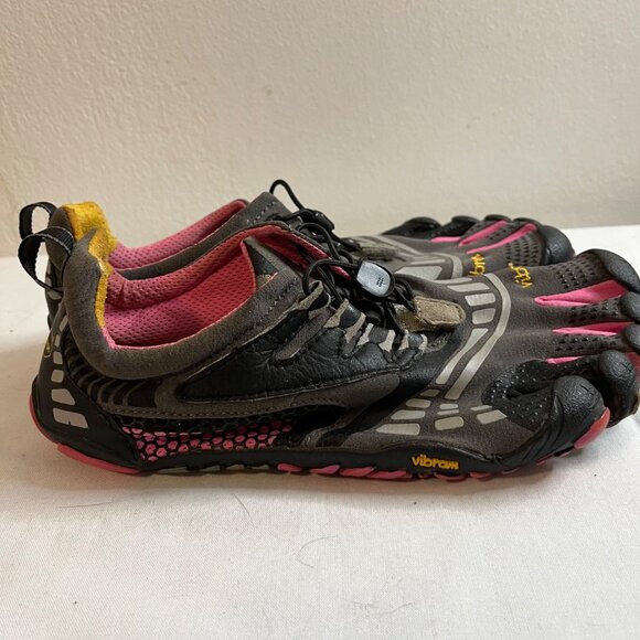 Vibram 5 FiveFingers Training Hiking Wmn's size 40 US 8.5 /9 Grey pink W3753 - Picture 6 of 12
